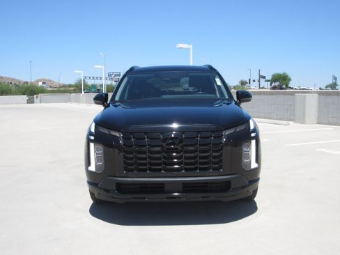 Used 2024 Hyundai Palisade XRT FWD image 3