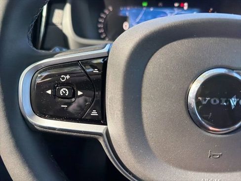 New 2026 Volvo XC90 B6 Plus w/ Protection Package Premier AWD/4WD image 26