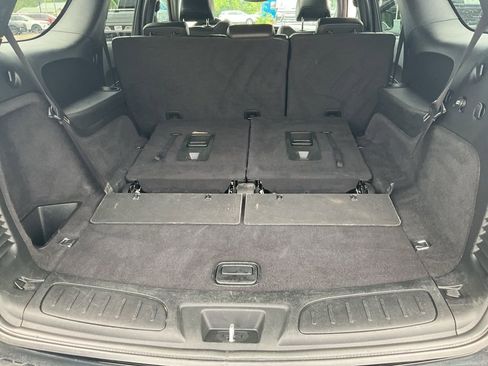 Used 2023 Dodge Durango GT image 27