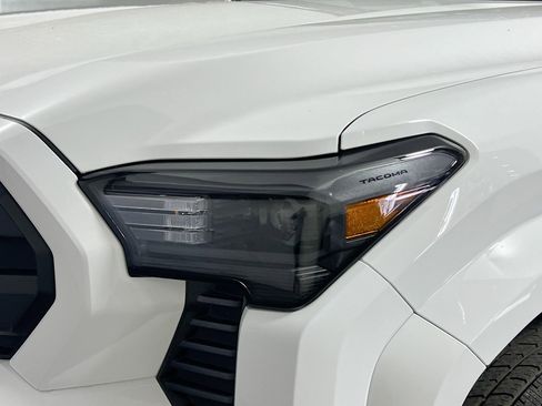 New 2025 Toyota Tacoma SR5 image 11