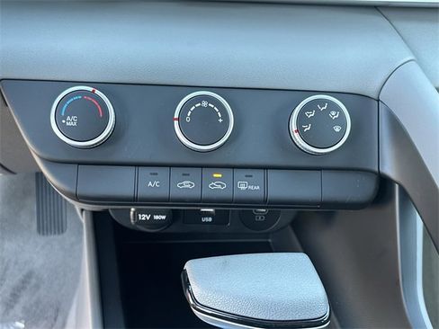 New 2026 Hyundai Elantra SE image 30