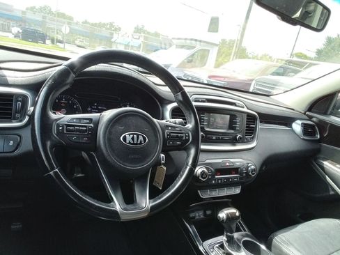 Used 2016 Kia Sorento EX FWD image 15