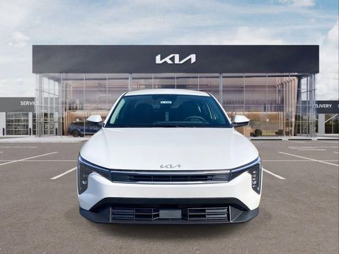 New 2026 Kia K4 FWD image 3