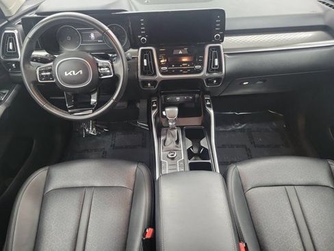 Certified 2023 Kia Sorento S FWD image 15