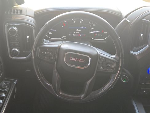 Used 2022 GMC Sierra 2500 AT4 w/ Gooseneck/5TH Wheel Package AWD/4WD image 18