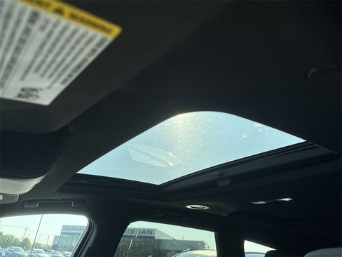 Used 2023 Buick Enclave Essence w/ Experience Buick Package image 27