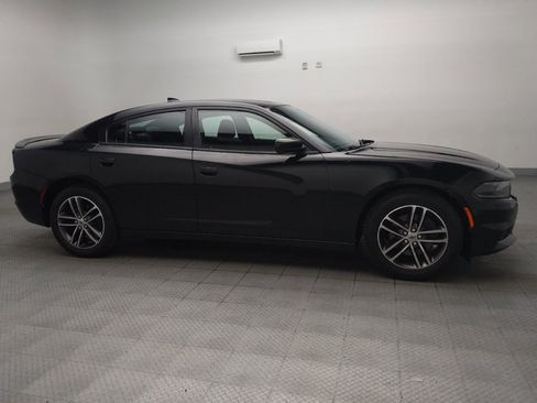 Used 2019 Dodge Charger SXT AWD/4WD image 11