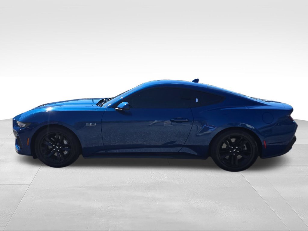 Used 2024 Ford Mustang GT RWD image 2