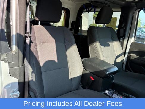 Used 2023 Jeep Wrangler Sport AWD/4WD image 16
