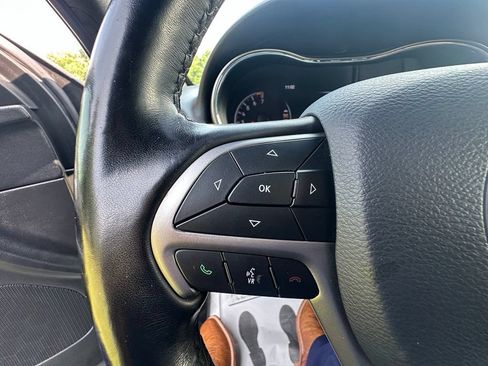 Used 2020 Jeep Grand Cherokee Altitude RWD image 17
