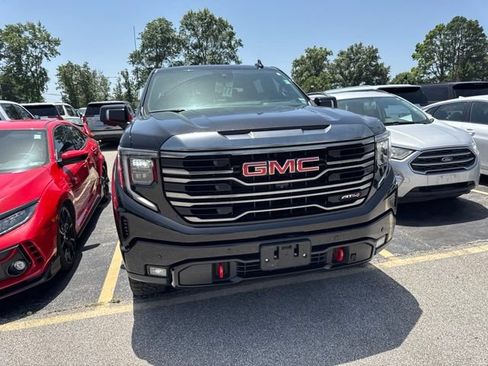 Used 2024 GMC Sierra 1500 AT4 w/ Technology Package AWD/4WD image 5