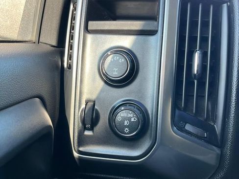 Used 2018 Chevrolet Silverado 1500 LT w/ All Star Edition image 30