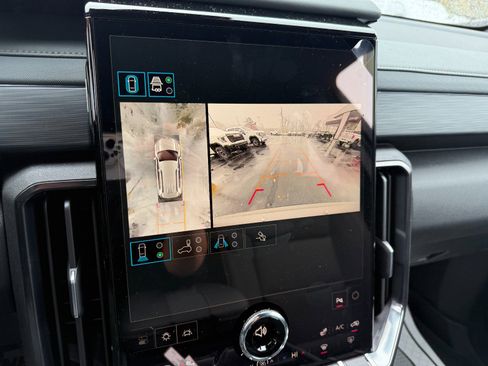 New 2026 GMC Acadia AT4 image 38