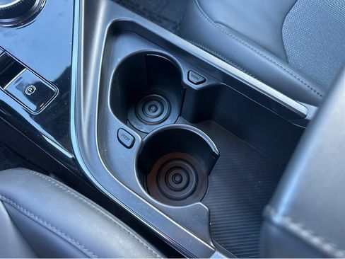 Used 2024 Kia Niro EX image 28