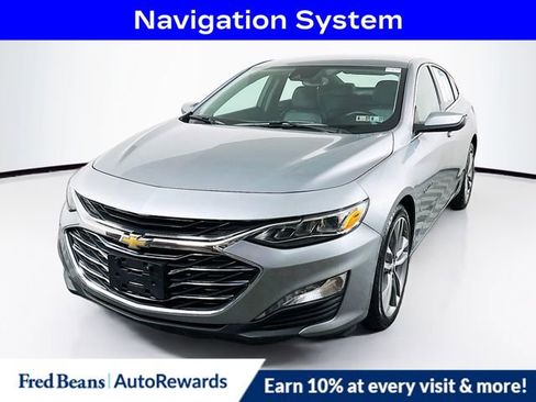 Used 2024 Chevrolet Malibu LT FWD image 3
