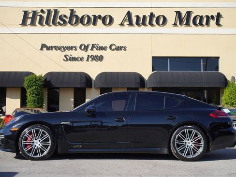 Used 2016 Porsche Panamera GTS image 4