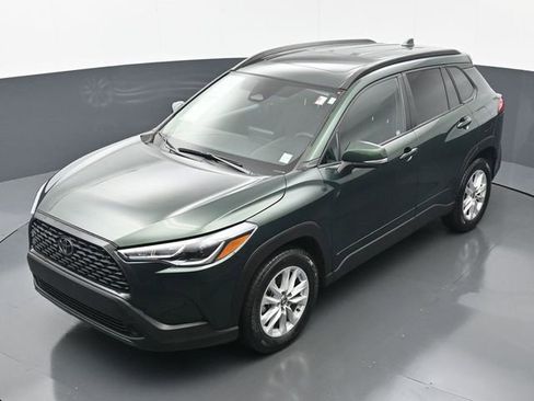 Certified 2023 Toyota Corolla Cross LE image 43