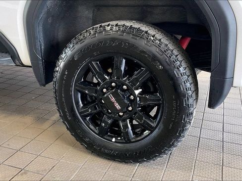 Used 2026 GMC Sierra 2500 AT4 AWD/4WD image 31