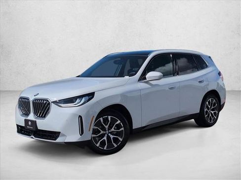 Used 2025 BMW X3 xDrive30i w/ Convenience Package image 1