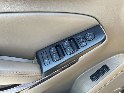 Used 2016 GMC Yukon SLT w/ Open Road Package image 30