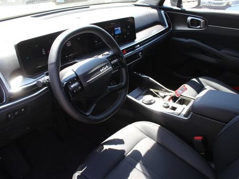 Used 2026 Kia Sorento EX AWD/4WD image 3