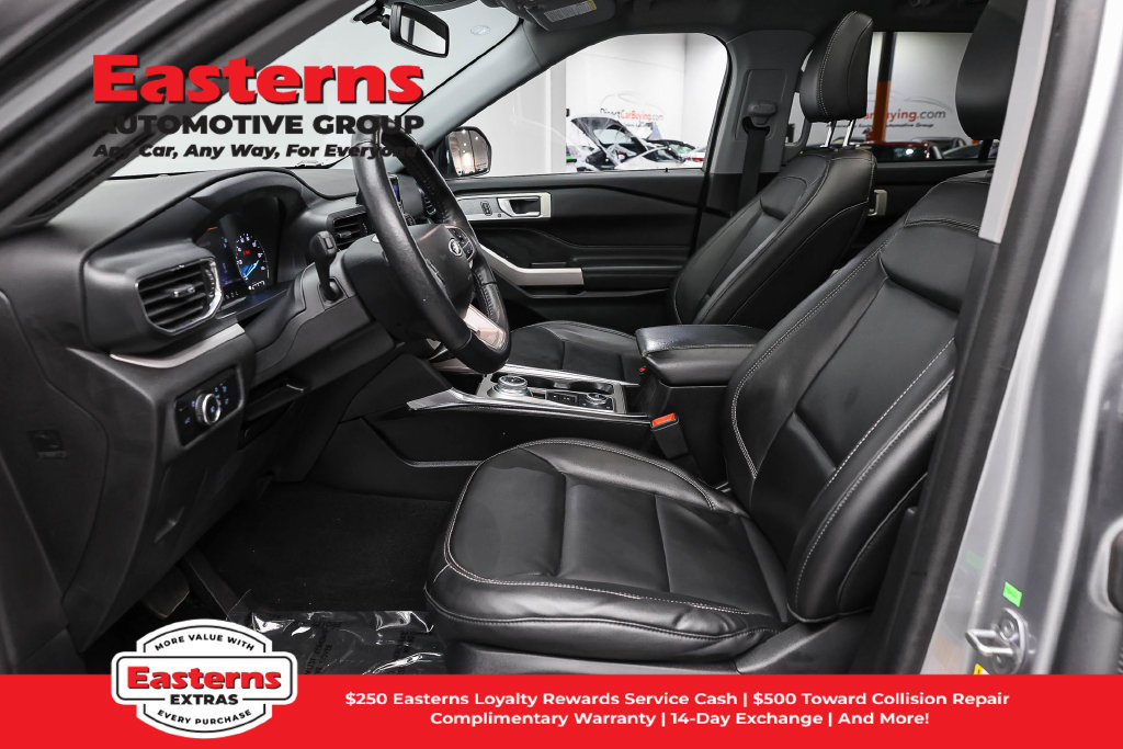 Used 2023 Ford Explorer XLT w/ Equipment Group 202A AWD/4WD image 15