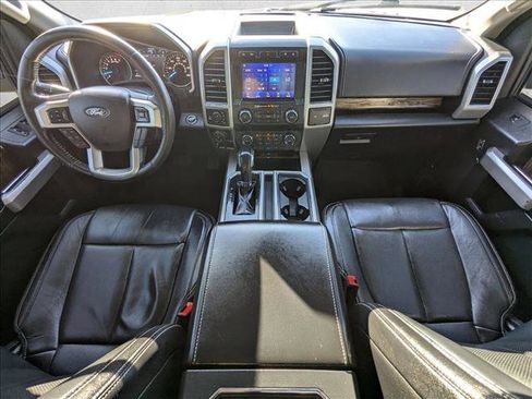 Used 2020 Ford F150 Lariat w/ Trailer Tow Package image 16