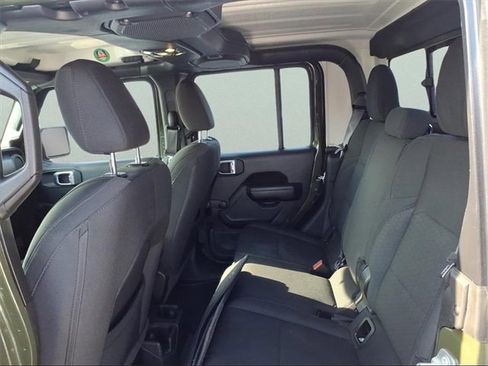 Used 2021 Jeep Gladiator Sport w/ Trailer Tow Package image 8