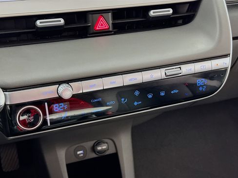 Used 2022 Hyundai Ioniq 5 SE image 18