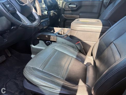 Used 2019 GMC Sierra 1500 Denali w/ Denali Ultimate Package AWD/4WD image 18