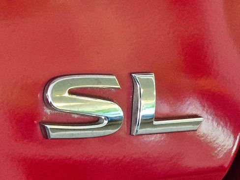 Used 2017 Nissan Rogue SL FWD image 11