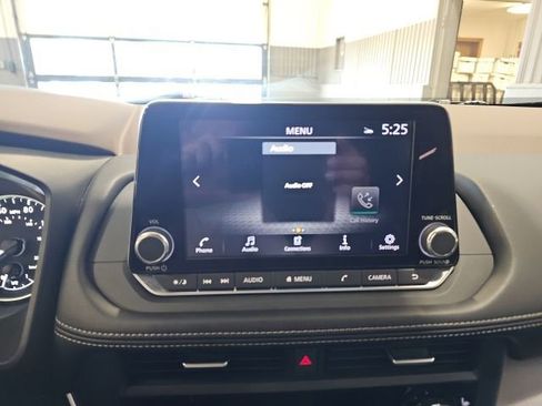 Certified 2023 Nissan Rogue SV w/ SV Premium B Package AWD/4WD image 14