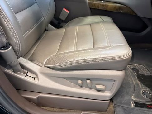 Used 2016 GMC Yukon Denali AWD/4WD image 15