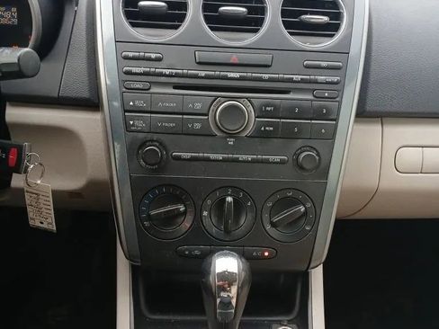 Used 2011 MAZDA CX-7 i Sport FWD image 16
