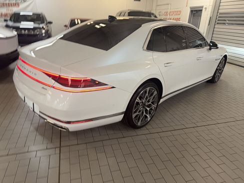 Used 2025 Genesis G90 3.5T image 7