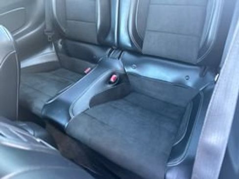 Used 2016 Ford Mustang Shelby GT350 w/ Technology Package RWD image 10