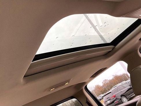 Used 2018 GMC Sierra 1500 SLT image 28