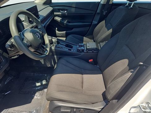 Certified 2024 Honda Accord EX image 28
