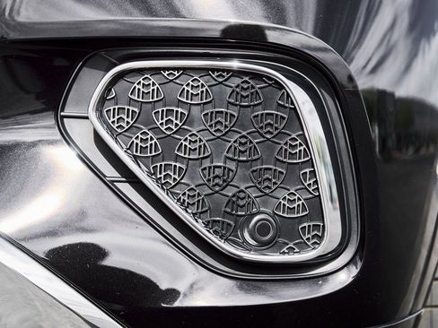 Used 2024 Mercedes-Benz Maybach GLS 600 Maybach GLS 600 image 9