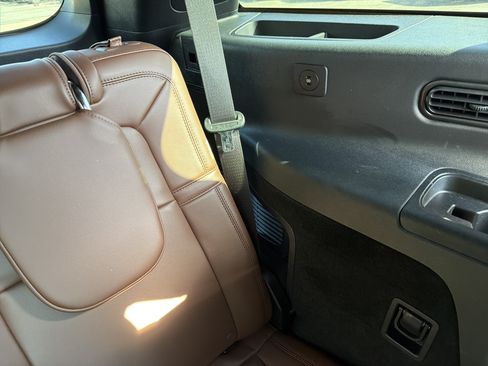 Used 2025 Lincoln Aviator Reserve w/ Luxury Package RWD image 23
