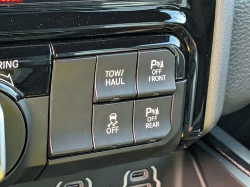 Used 2022 RAM 1500 Laramie image 24