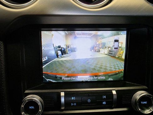 Used 2020 Ford Mustang Premium RWD image 21