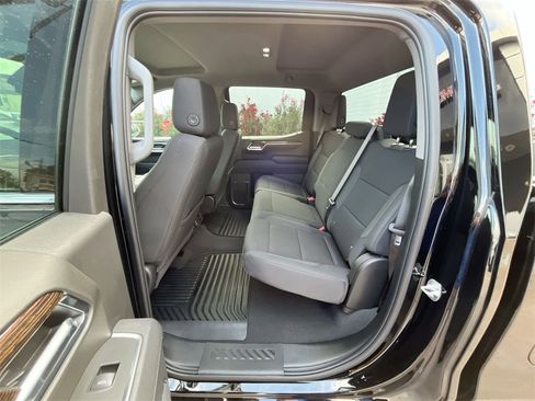 New 2025 GMC Sierra 1500 SLE w/ Max Trailering Package image 34