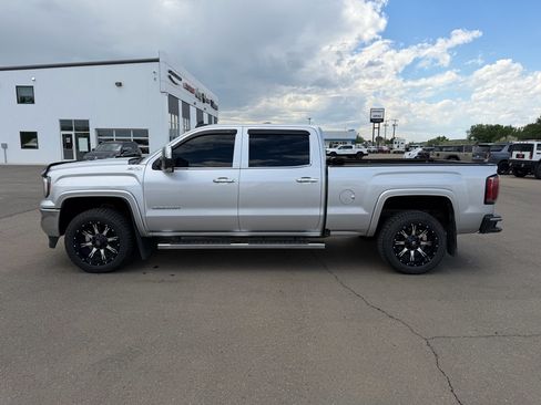 Used 2017 GMC Sierra 1500 SLT w/ SLT Premium Package AWD/4WD image 11