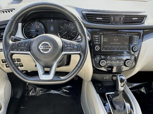 Used 2022 Nissan Rogue Sport SL image 8