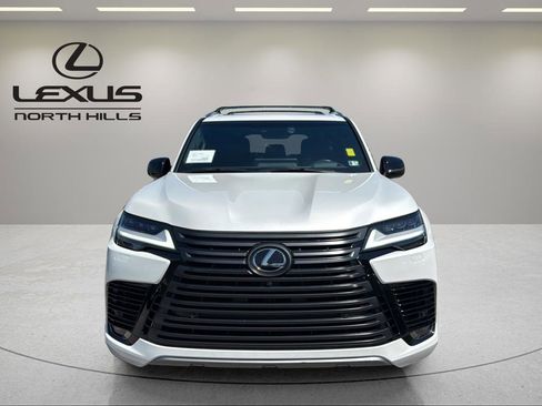 Used 2023 Lexus LX 600 4WD w/ Appearance Package image 2