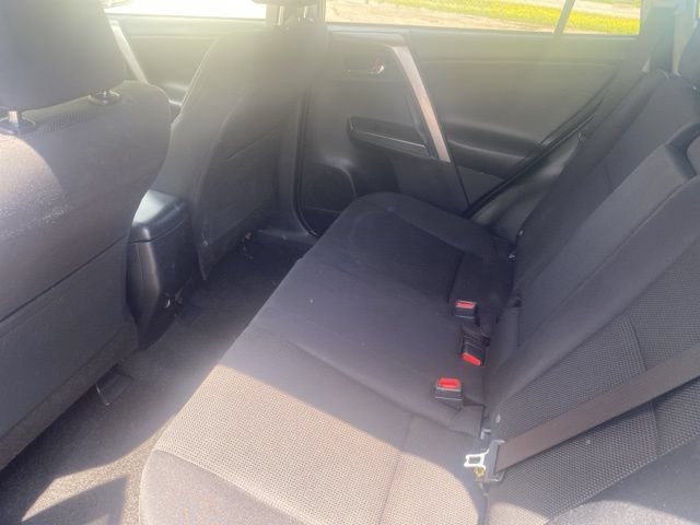 Used 2018 Toyota RAV4 XLE AWD/4WD image 11
