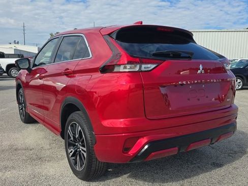 Used 2025 Mitsubishi Eclipse Cross image 3
