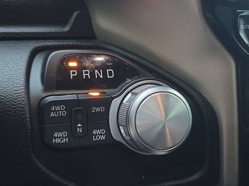 Used 2022 RAM 1500 Laramie AWD/4WD image 32