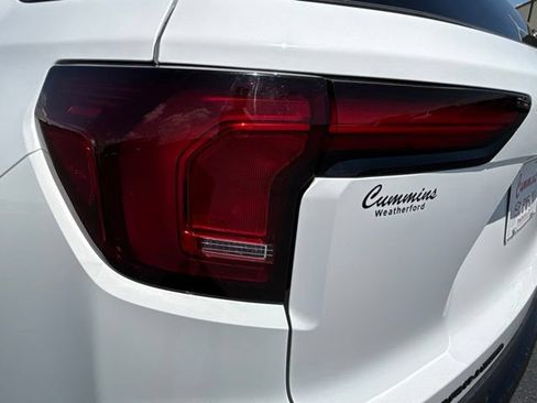 Used 2026 GMC Terrain Elevation w/ Elevation Premium Package AWD/4WD image 11